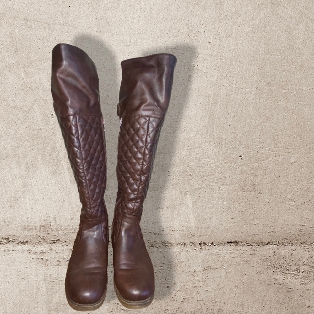 Brown leather boots 👢
